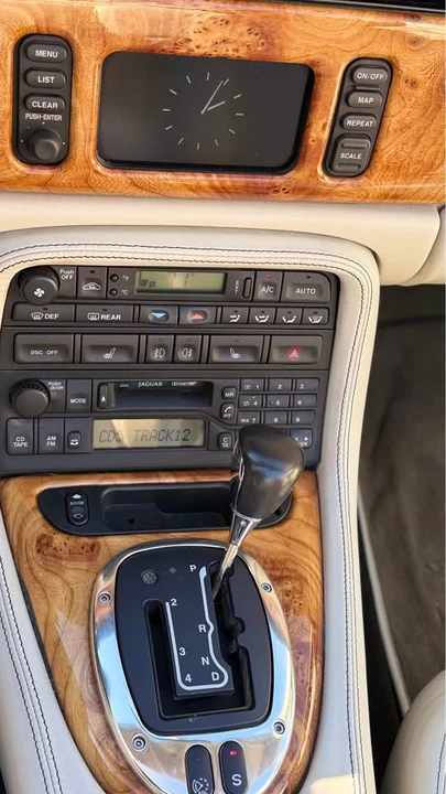 2006 Jaguar X100 XK8 - Image 10 of 16