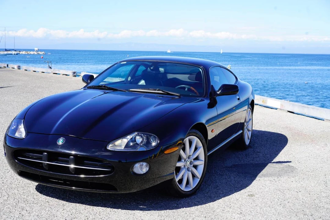 2006 Jaguar X100 XK8 - Image 2 of 15