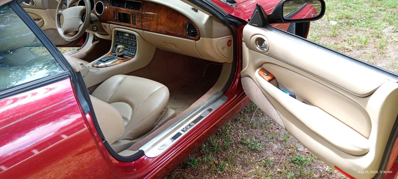 2006 Jaguar X100 XK8 - Image 14 of 21