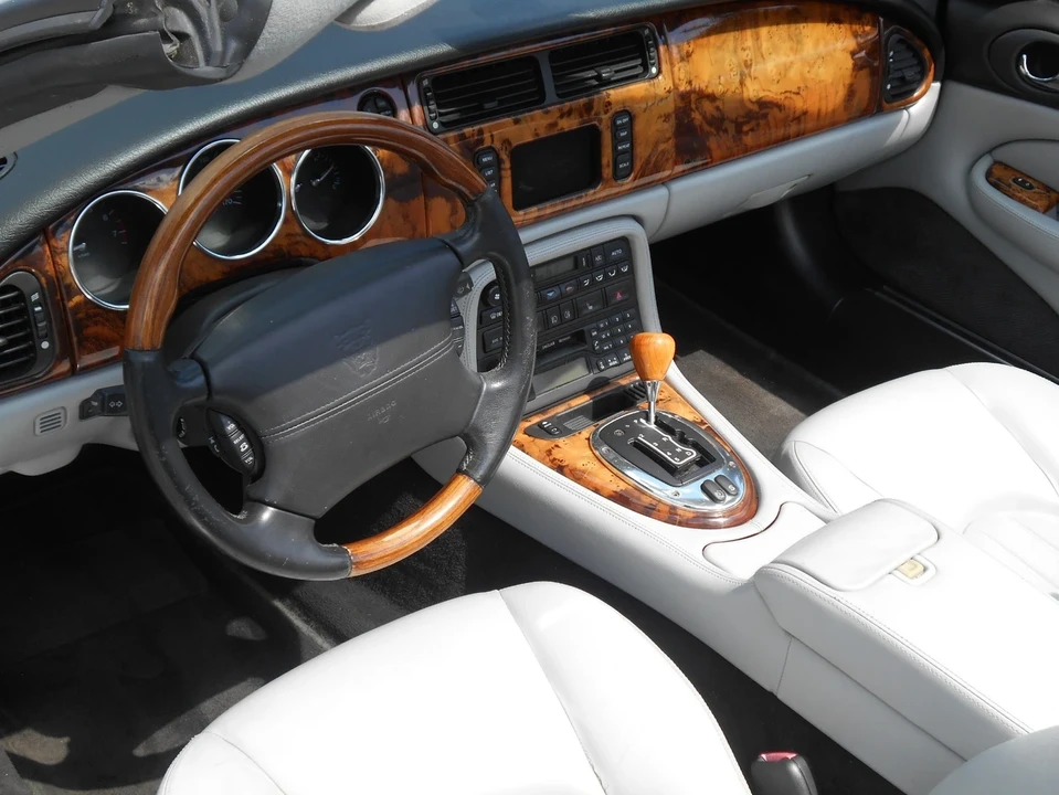 2006 Jaguar X100 XK8 - Image 18 of 21