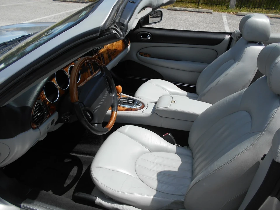 2006 Jaguar X100 XK8 - Image 17 of 21