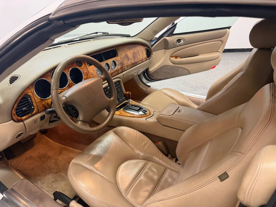 2006 Jaguar X100 XK8 - Image 16 of 31