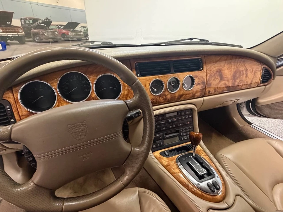 2006 Jaguar X100 XK8 - Image 20 of 31