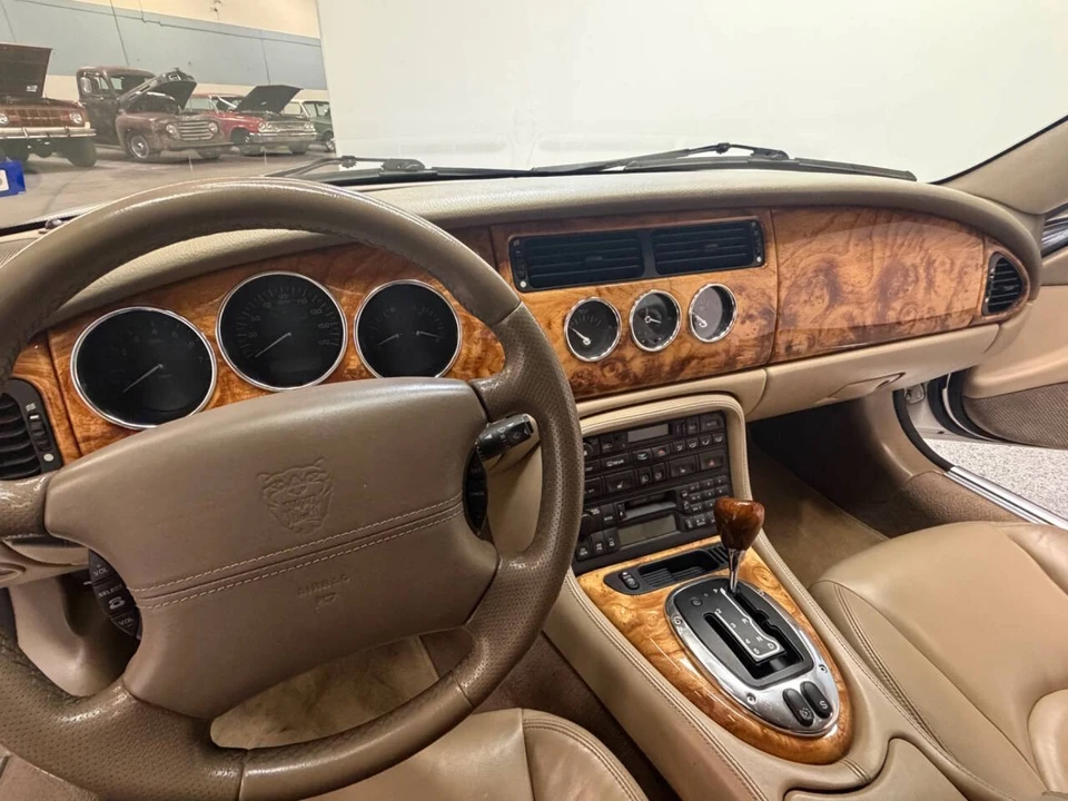 2006 Jaguar X100 XK8 - Image 18 of 31