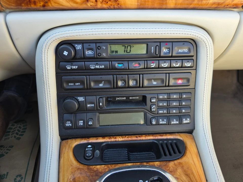 2006 Jaguar X100 XK8 - Image 20 of 21