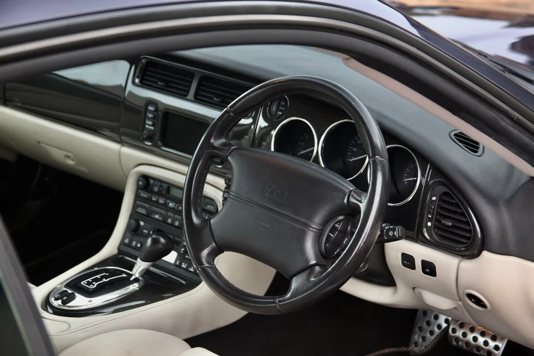 2005 Jaguar X100 XKR - Image 29 of 30
