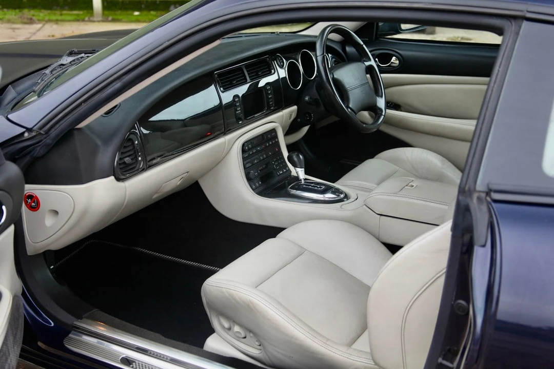 2005 Jaguar X100 XKR - Image 22 of 30