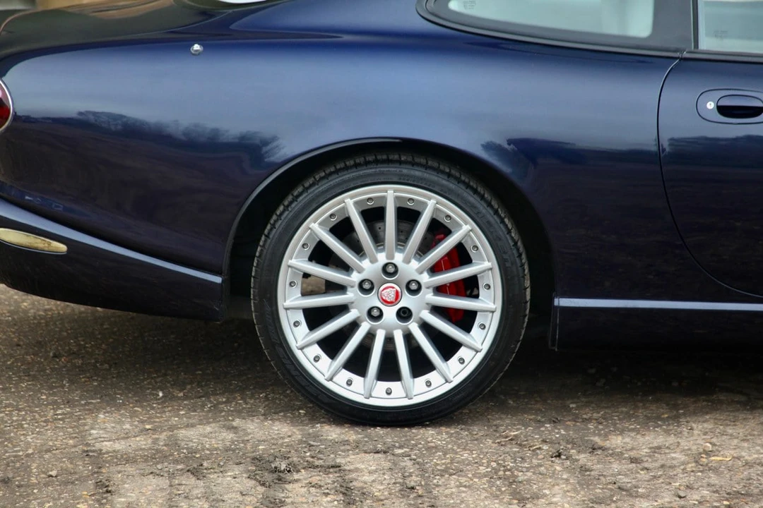 2005 Jaguar X100 XKR - Image 19 of 30