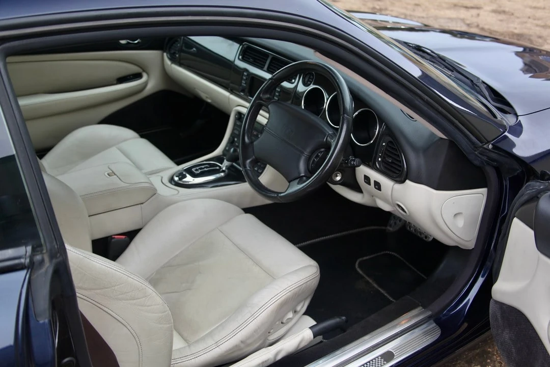 2005 Jaguar X100 XKR - Image 30 of 30