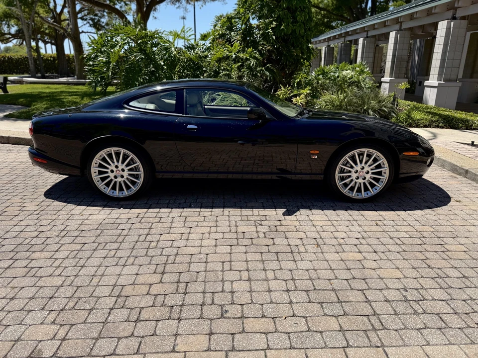 2006 Jaguar X150 XKR - Image 10 of 31