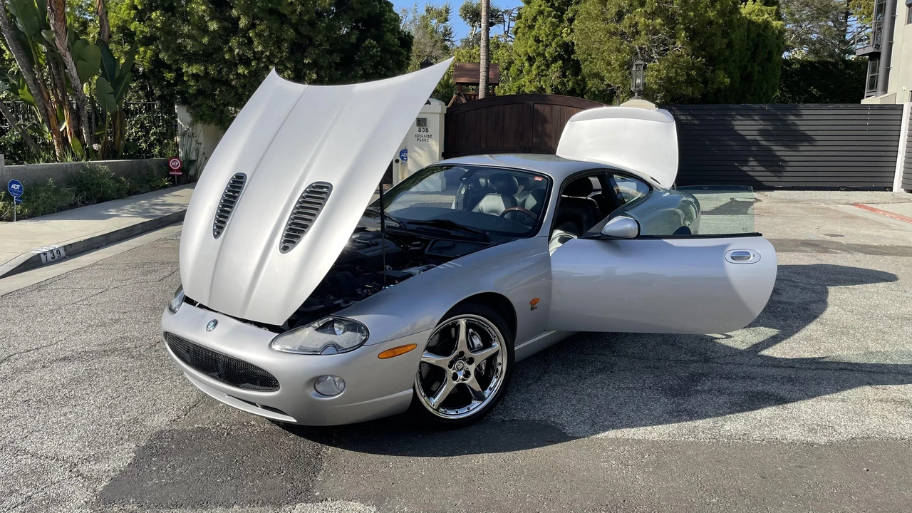 2006 Jaguar X100 XKR - Image 10 of 31