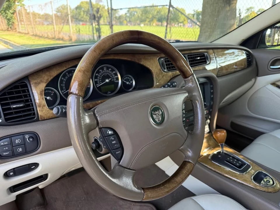 2006 Jaguar S-Type 2nd Gen - Image 9 of 20