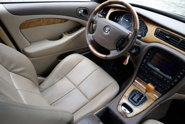 2006 Jaguar S-Type 2nd Gen - Image 19 of 19