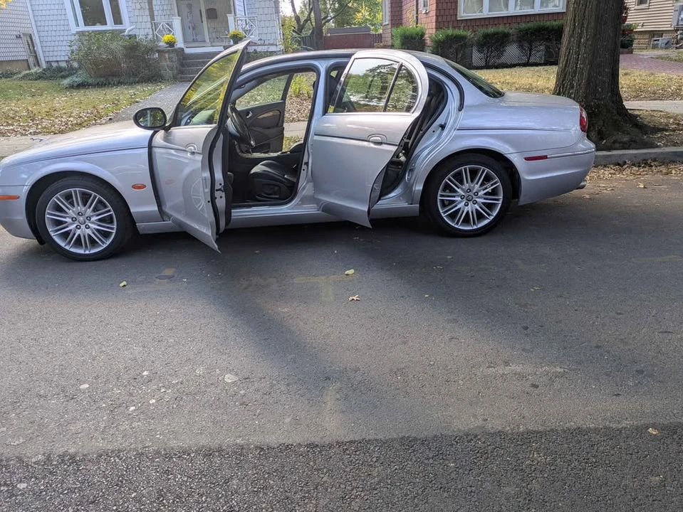 2006 Jaguar S-Type 2nd Gen - Image 9 of 13
