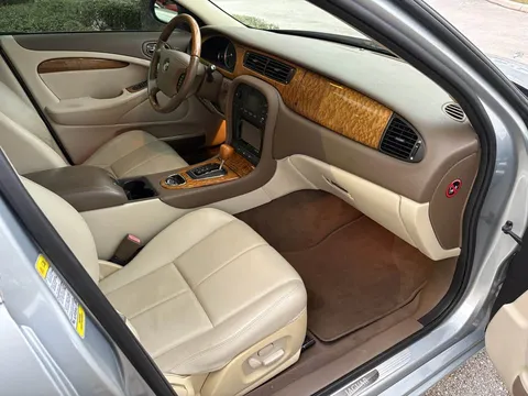 2006 Jaguar S-Type 2nd Gen - Image 3 of 4