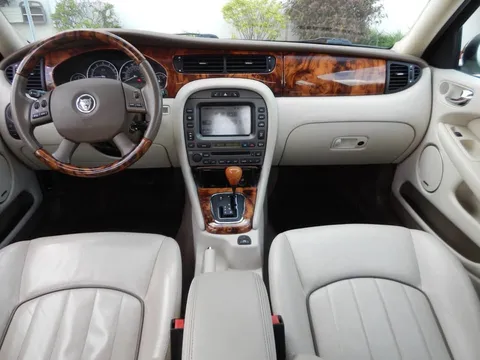 2006 Jaguar X-Type - Image 2 of 19