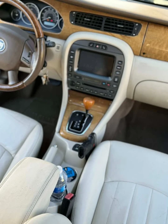 2006 Jaguar X-Type - Image 8 of 11