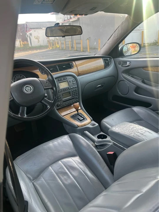 2006 Jaguar X-Type - Image 10 of 12