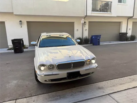 2006 Jaguar xj8 vanden plas