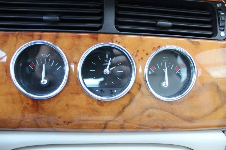2006 Jaguar X100 XK8 - Image 10 of 16
