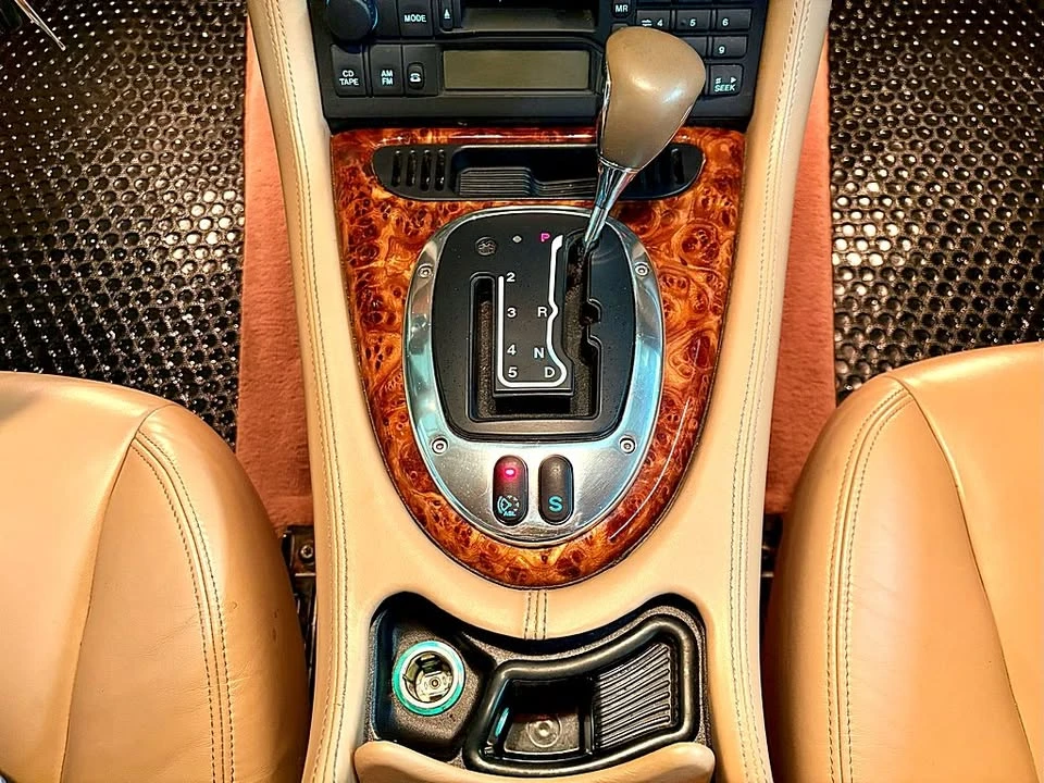 2006 Jaguar X100 XK8 - Image 14 of 20