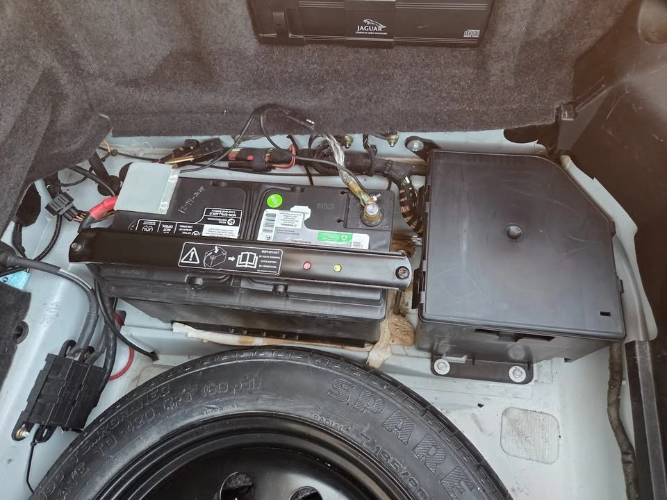 2006 Jaguar X100 XK8 - Image 12 of 20