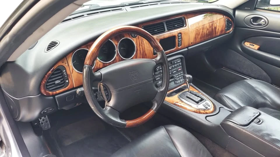 2006 Jaguar X100 XKR - Image 10 of 20