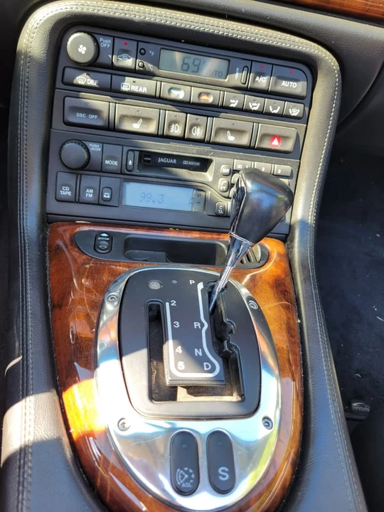 2006 Jaguar X100 XKR - Image 16 of 18