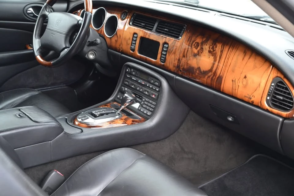 2006 Jaguar X100 XKR - Image 16 of 20