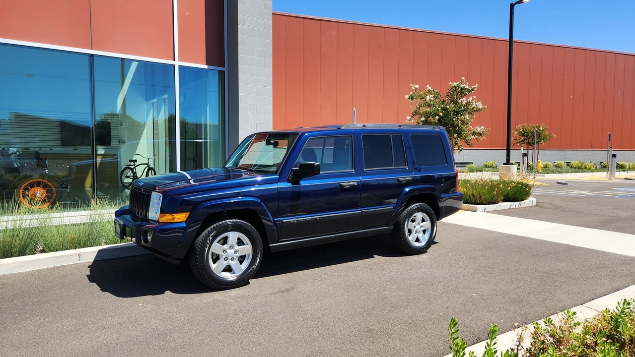 2006 Jeep Commander - Image 2 of 31