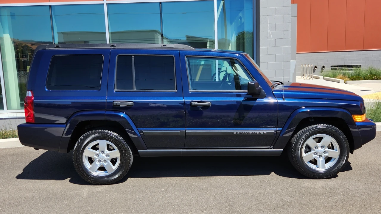 2006 Jeep Commander - Image 18 of 31