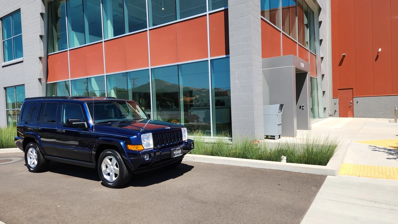 2006 Jeep Commander - Image 16 of 31