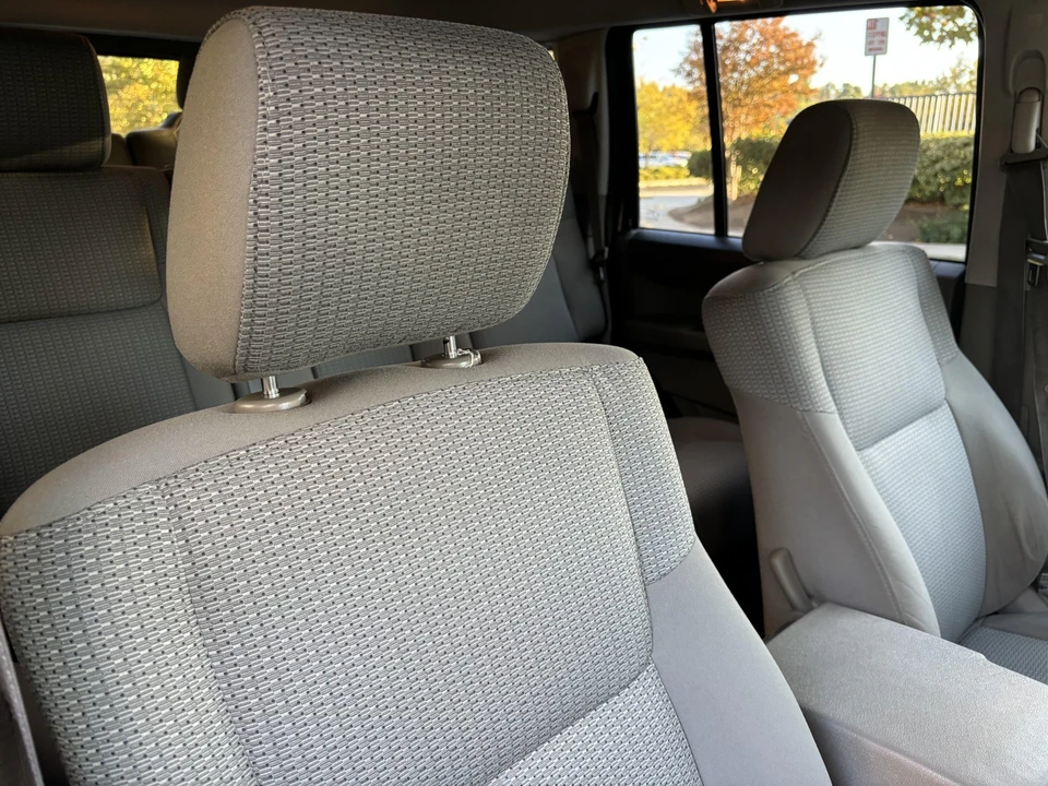 2006 Jeep Commander - Image 22 of 31