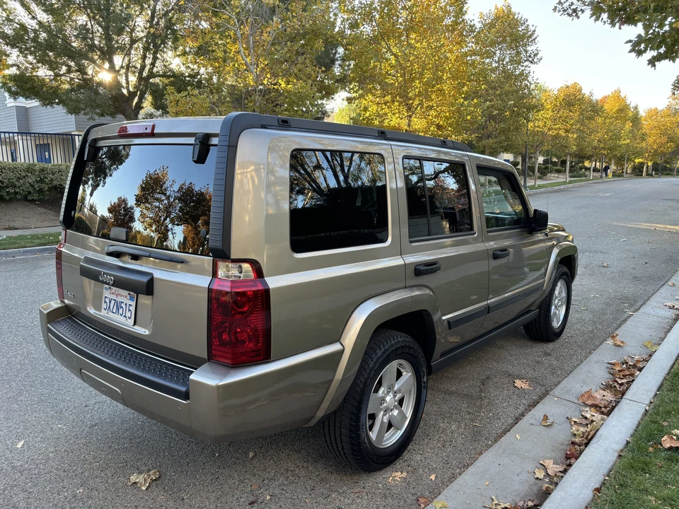 2006 Jeep Commander - Image 5 of 31