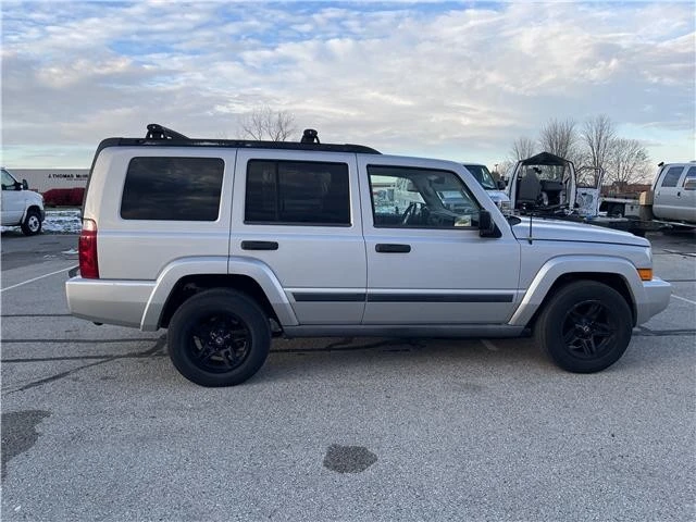 2006 Jeep Commander - Image 9 of 21