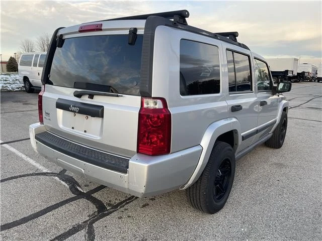 2006 Jeep Commander - Image 8 of 21