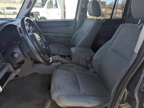 2006 Jeep Commander - Image 8 of 21