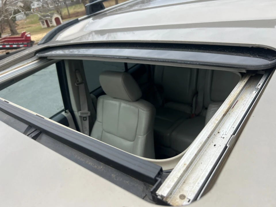 2006 Jeep Commander - Image 20 of 21