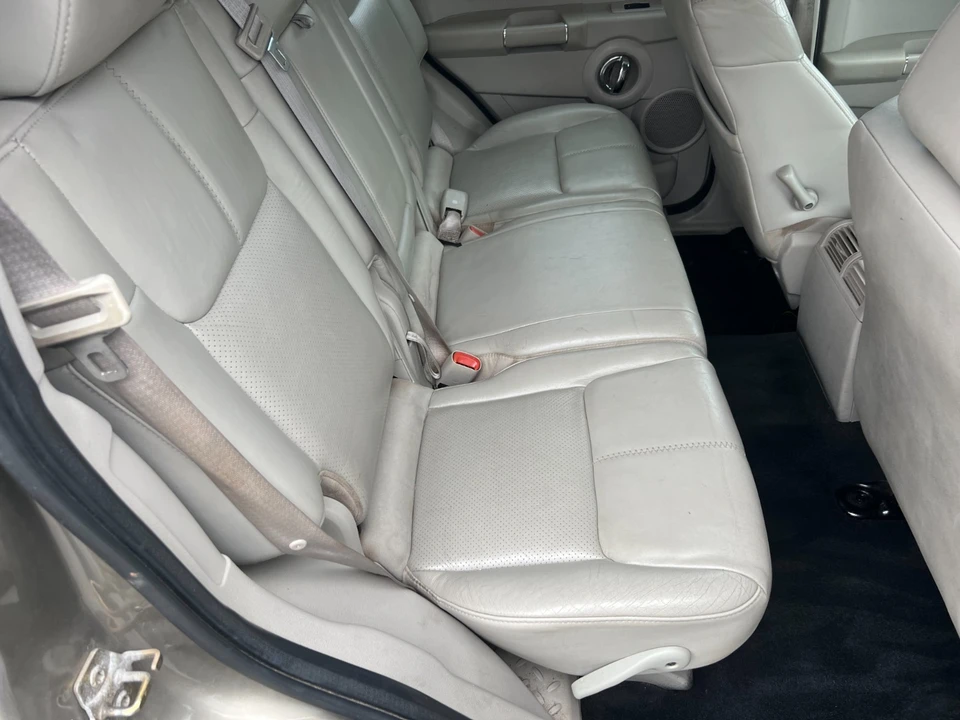 2006 Jeep Commander - Image 12 of 21