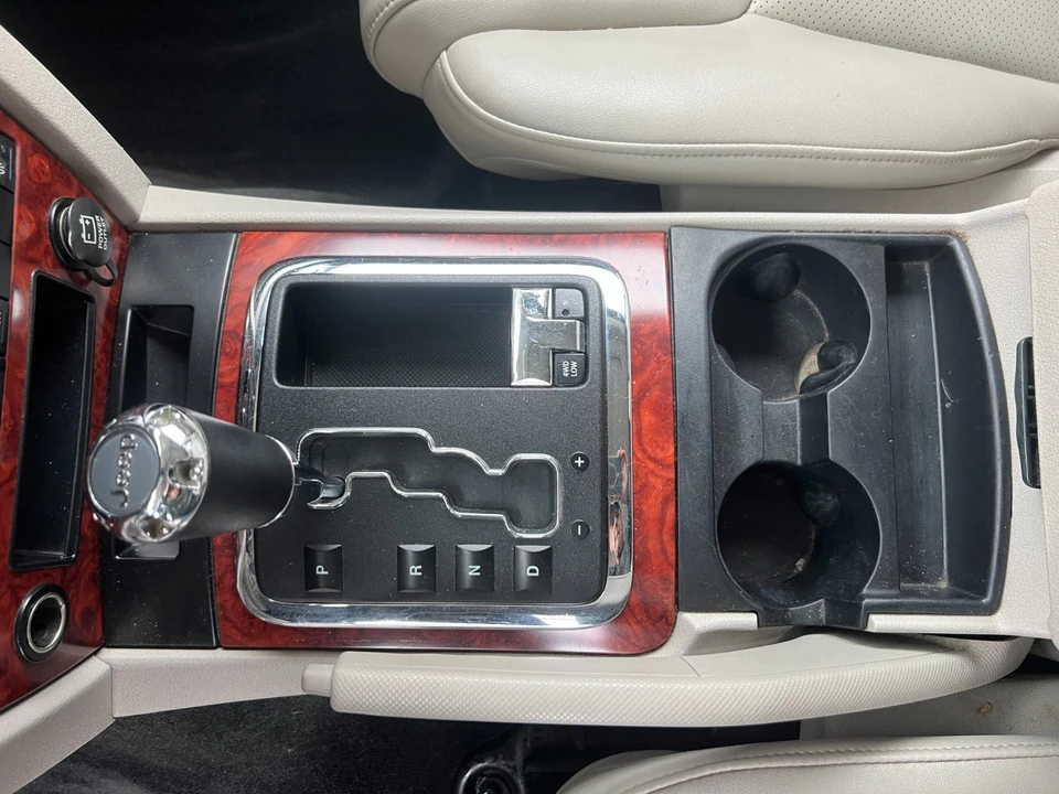 2006 Jeep Commander - Image 15 of 21