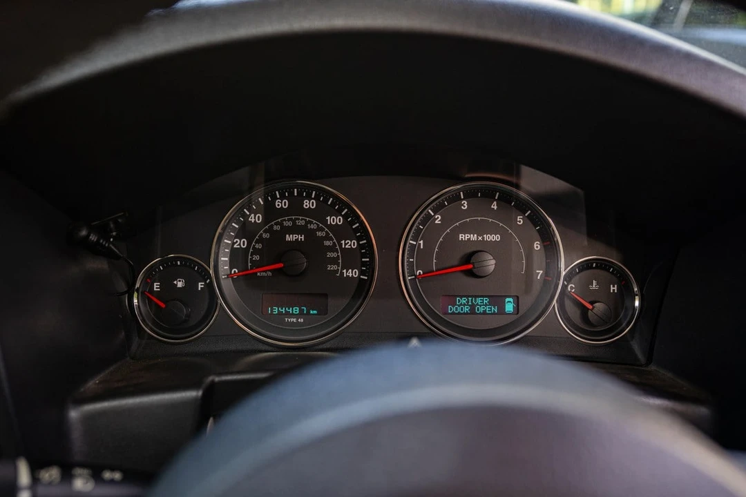 2006 Jeep Commander - Image 22 of 30