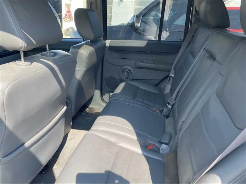 2006 Jeep Commander - Image 9 of 12