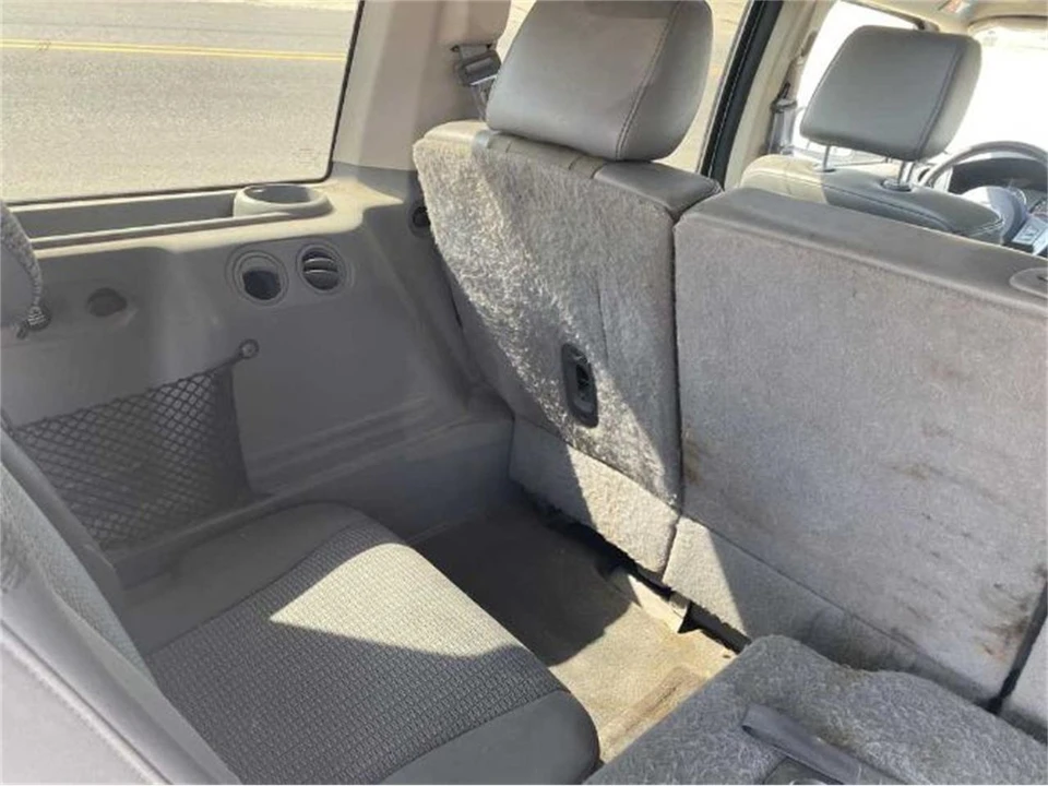 2006 Jeep Commander - Image 8 of 12