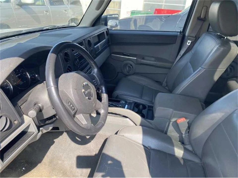 2006 Jeep Commander - Image 2 of 12