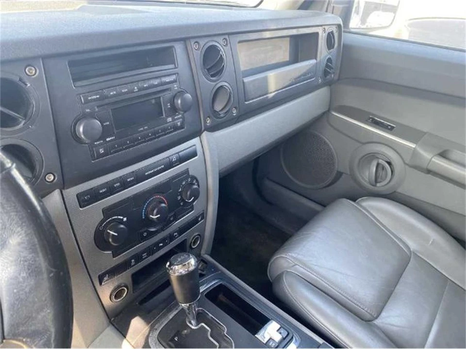 2006 Jeep Commander - Image 11 of 12