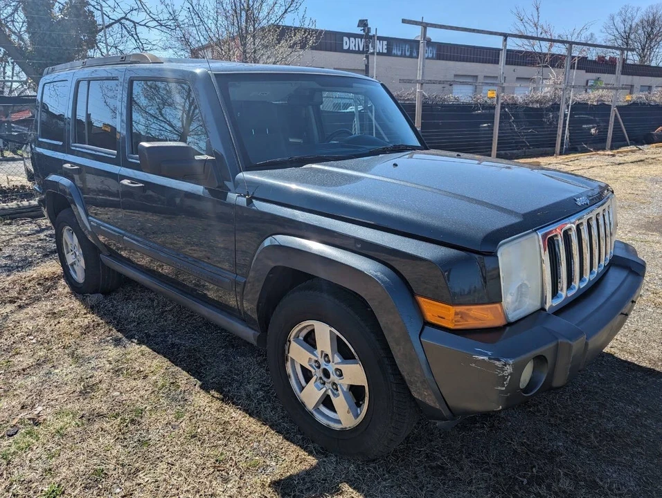 2006 Jeep Commander - Image 2 of 21