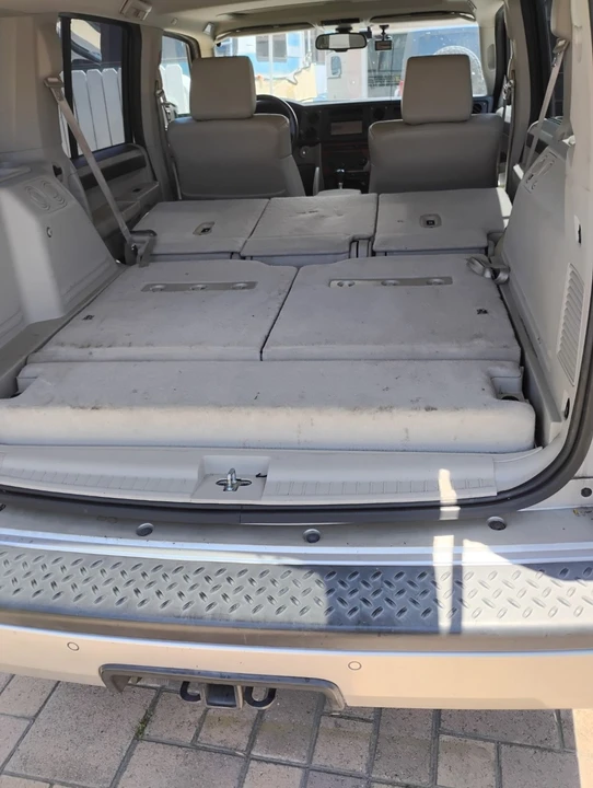 2006 Jeep Commander - Image 13 of 21
