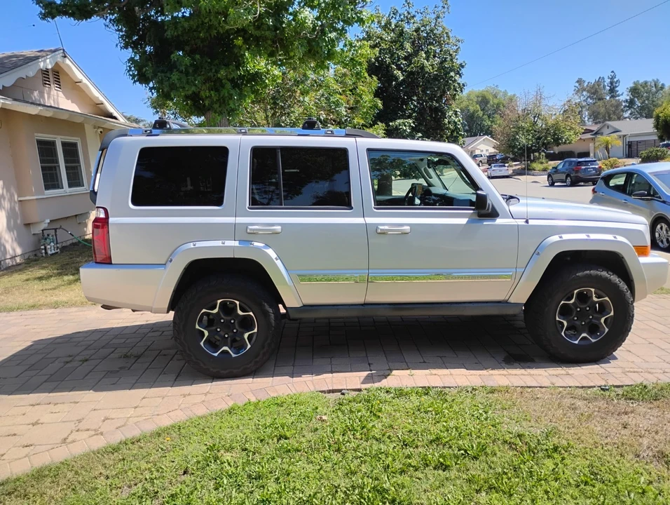 2006 Jeep Commander - Image 5 of 21