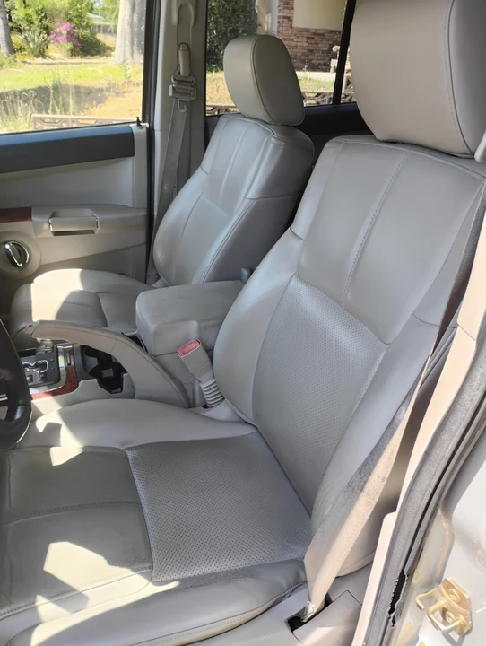 2006 Jeep Commander - Image 9 of 21