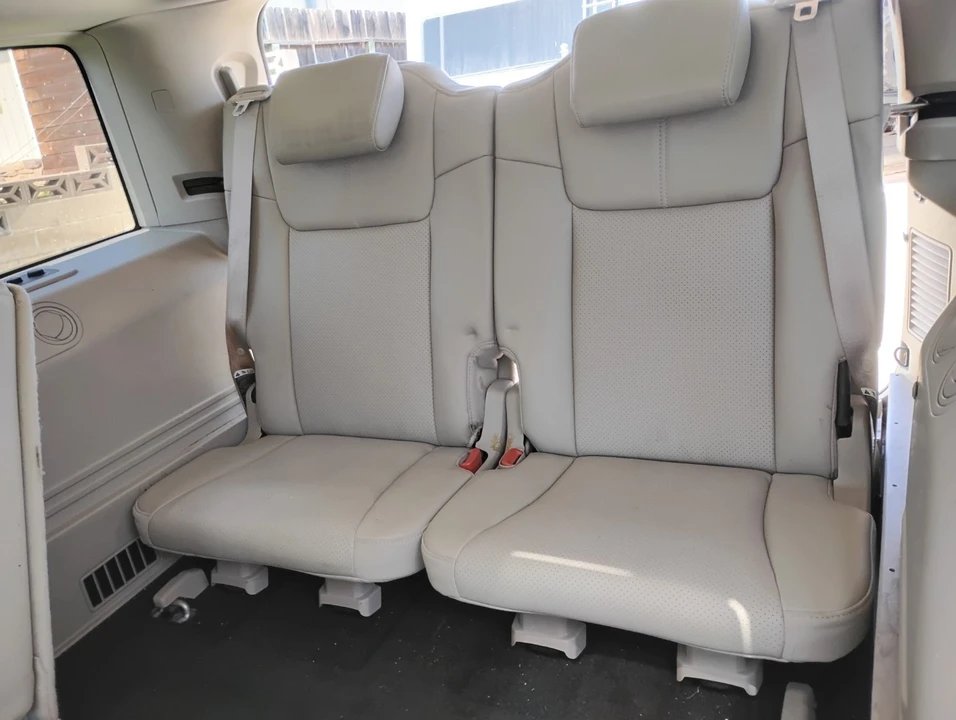 2006 Jeep Commander - Image 11 of 21